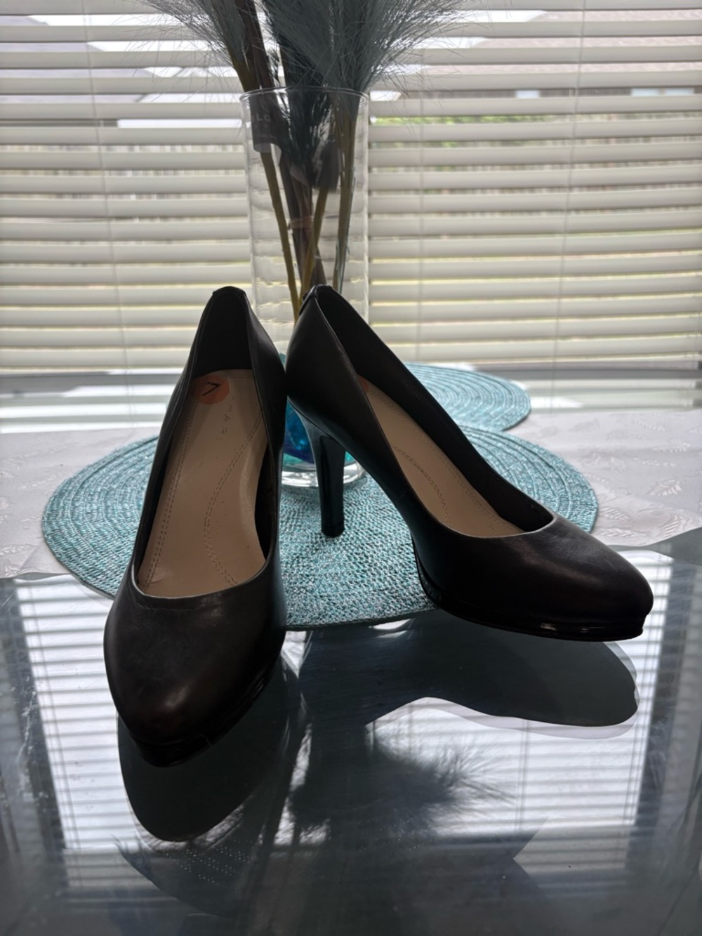 Tahari Gallery Black Leather Platform Pumps